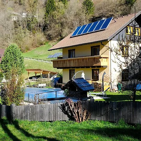App Haus Kremser Apartmán Bad Kleinkirchheim